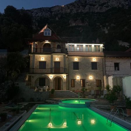 Villa Celaj “The Castle” Krujë Zewnętrze zdjęcie